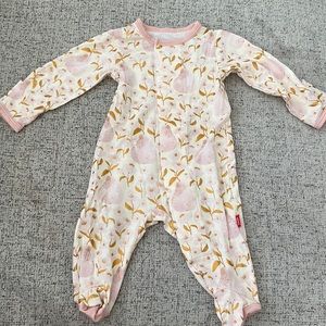 Magnetic me footie newborn